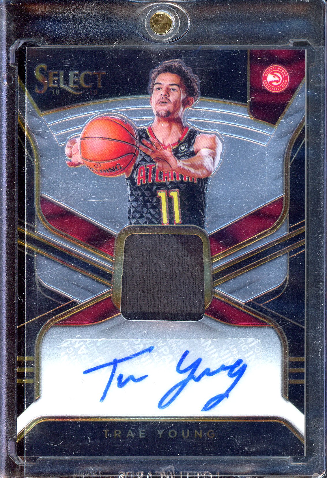 Trae Young Rookie Autogramm mit Trikotstück - 2018-19 Panini Select /199