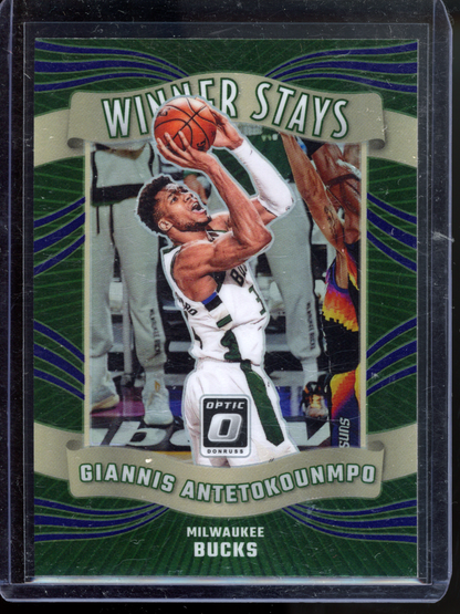 Giannis Antetokounmpo Winner Stays Purple I 2023-24 Panini Donruss Optic