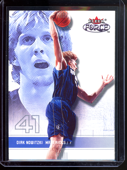 Dirk Nowitzki I 2001-02 Fleer Force