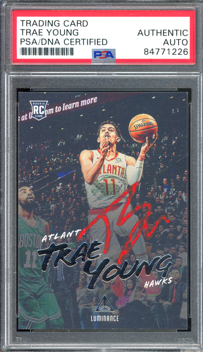 Trae Young Autogramm Rookie - Authentifiziert von PSA I 2018-19 Panini Chronicles Luminance